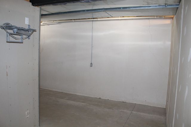 12361 Spencer Lane, Carleton, MI 48117