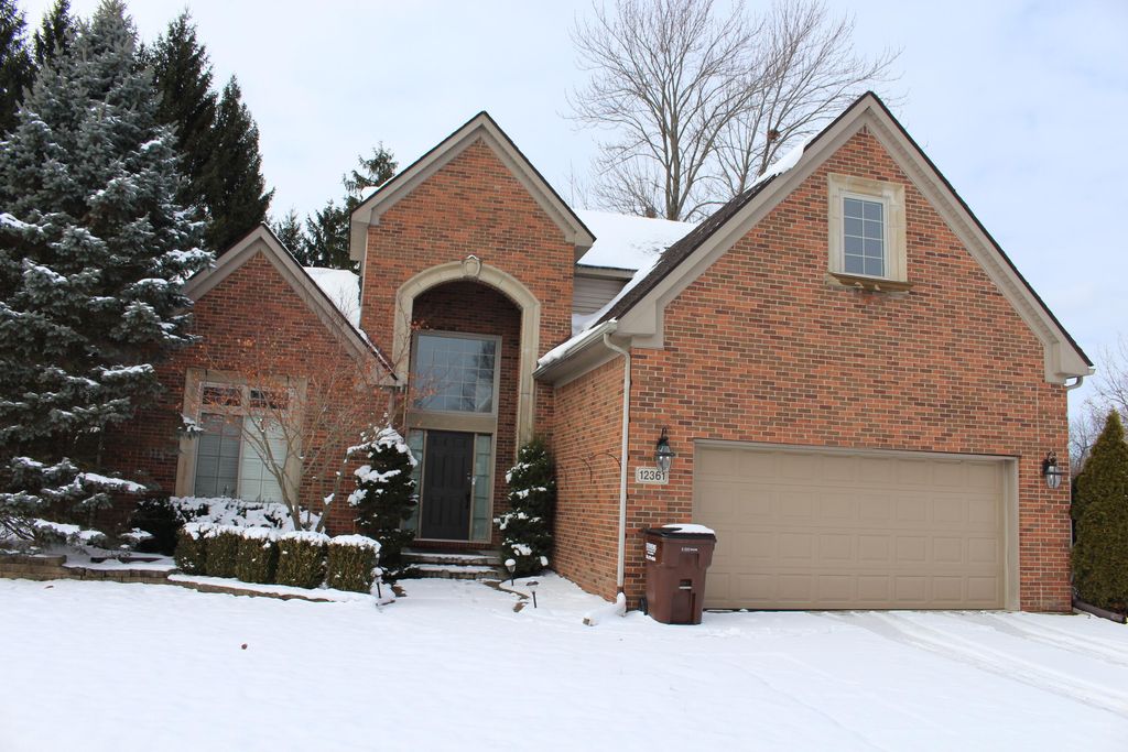 12361 Spencer Lane, Carleton, MI 48117