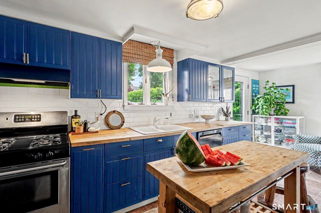 71 Boulder Avenue, Stonington, CT 06378