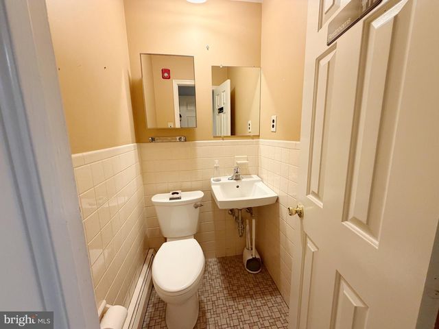 216 CEDAR AVE, Willow Grove, PA 19090
