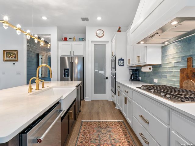 145 Sentido, Boerne, TX 78006