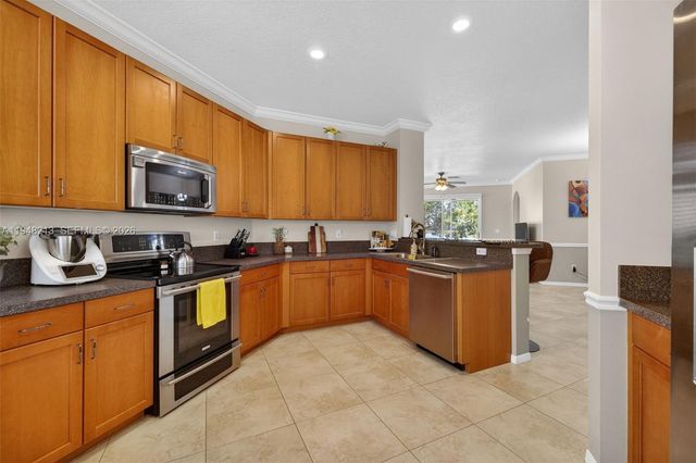 9922 SW Glenbrook Dr, Port St. Lucie, FL 34987