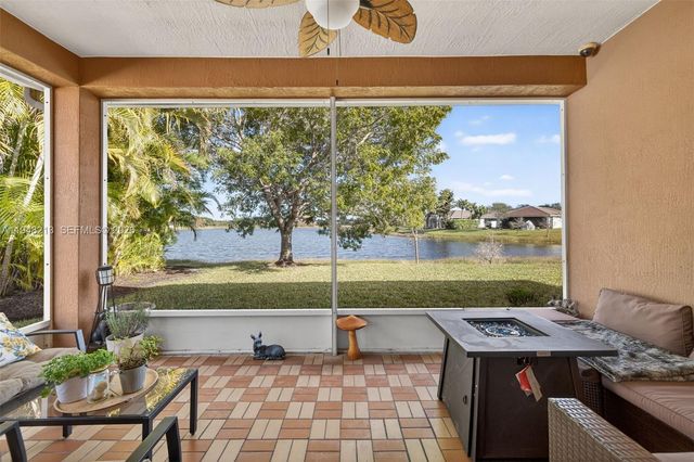 9922 SW Glenbrook Dr, Port St. Lucie, FL 34987