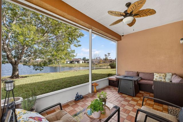 9922 SW Glenbrook Dr, Port St. Lucie, FL 34987