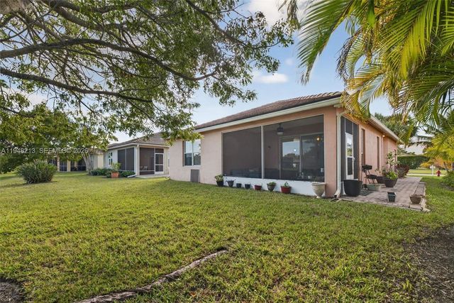 9922 SW Glenbrook Dr, Port St. Lucie, FL 34987