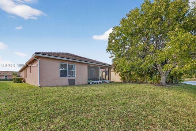9922 SW Glenbrook Dr, Port St. Lucie, FL 34987