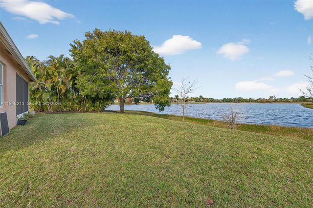 9922 SW Glenbrook Dr, Port St. Lucie, FL 34987