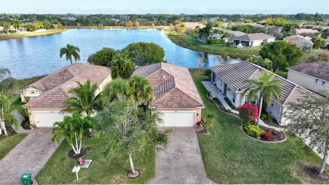9922 SW Glenbrook Dr, Port St. Lucie, FL 34987