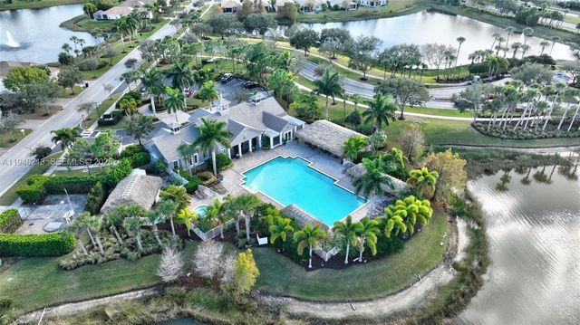 9922 SW Glenbrook Dr, Port St. Lucie, FL 34987