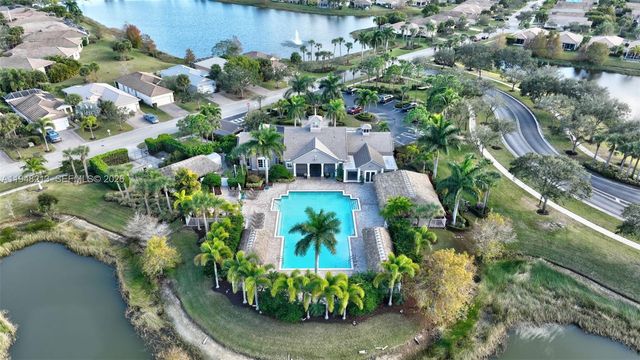 9922 SW Glenbrook Dr, Port St. Lucie, FL 34987