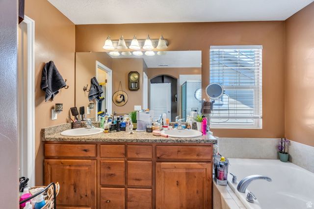 4618 W OYSTER SHELL RD, South Jordan, UT 84009