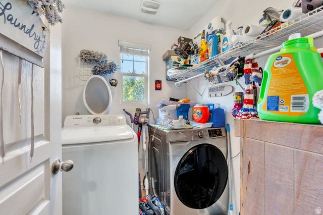 4618 W OYSTER SHELL RD, South Jordan, UT 84009