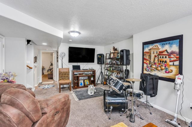 4618 W OYSTER SHELL RD, South Jordan, UT 84009