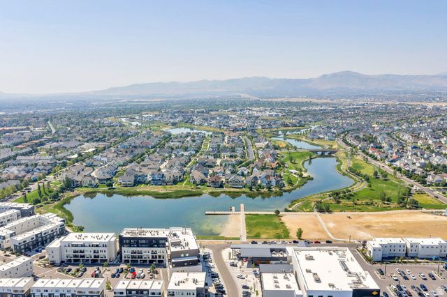 4618 W OYSTER SHELL RD, South Jordan, UT 84009