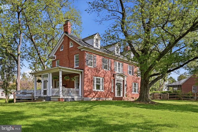 4737 VALLEY PIKE, Stephens City, VA 22655