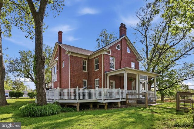 4737 VALLEY PIKE, Stephens City, VA 22655