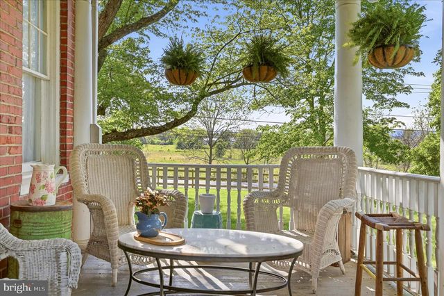 4737 VALLEY PIKE, Stephens City, VA 22655