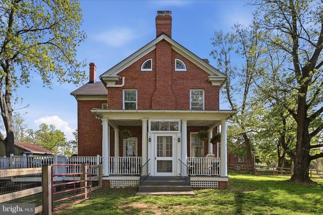 4737 VALLEY PIKE, Stephens City, VA 22655