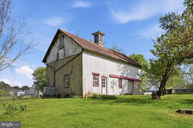 4737 VALLEY PIKE, Stephens City, VA 22655