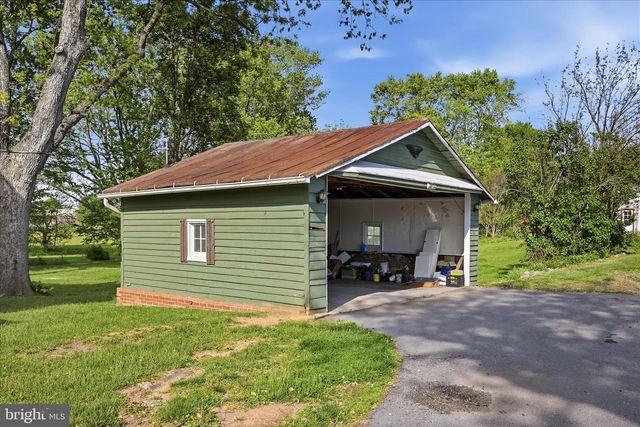 4737 VALLEY PIKE, Stephens City, VA 22655