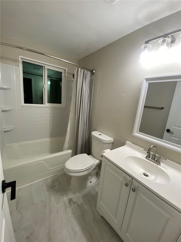 1701 106th Street S, Parkland, WA 98444