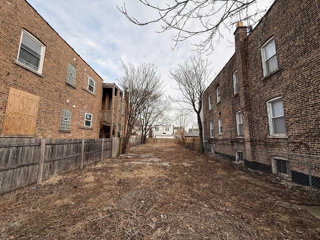 6105 S Richmond Street, Chicago, IL 60629