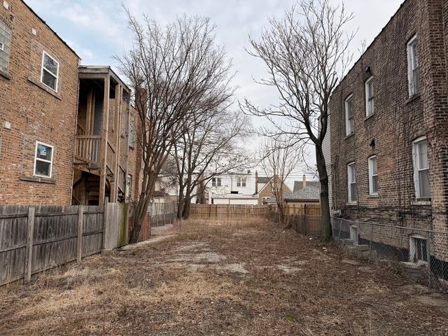 6105 S Richmond Street, Chicago, IL 60629