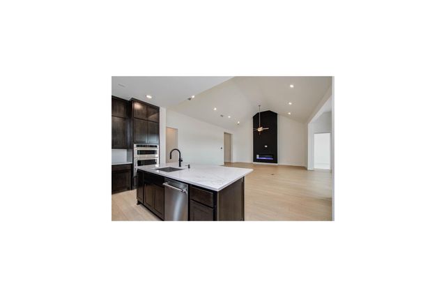 2015 Jade Manor Drive, Richmond, TX 77469