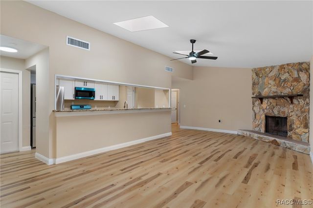 4856 S Driftwood Way, Homosassa, FL 34448