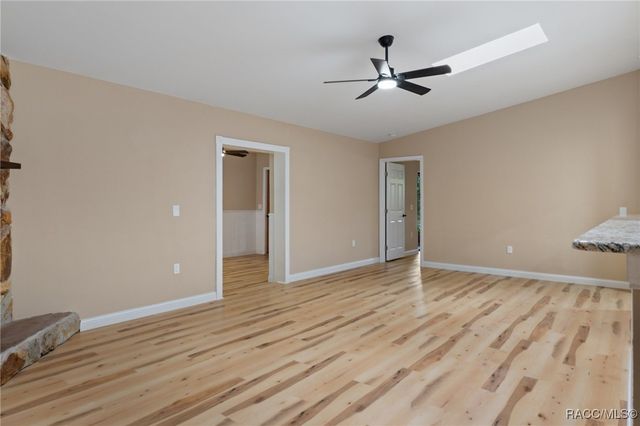 4856 S Driftwood Way, Homosassa, FL 34448