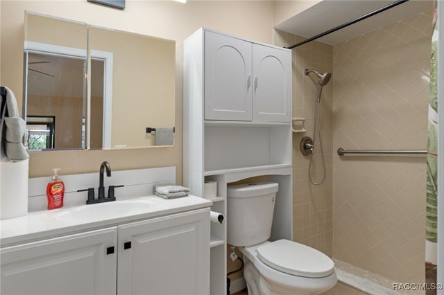 4856 S Driftwood Way, Homosassa, FL 34448