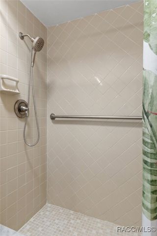 4856 S Driftwood Way, Homosassa, FL 34448