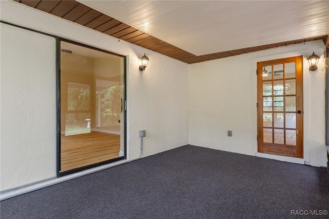 4856 S Driftwood Way, Homosassa, FL 34448