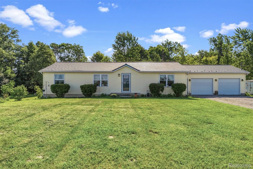 13325 S Beyer Road, Birch Run Township, MI 48415