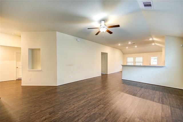 18907 Via Flora Drive, New Caney, TX 77357