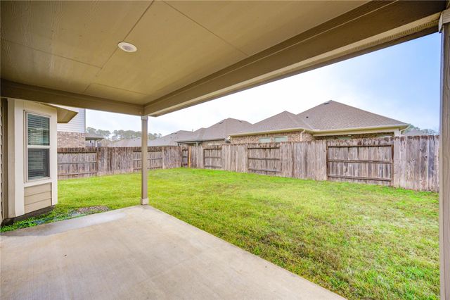 18907 Via Flora Drive, New Caney, TX 77357