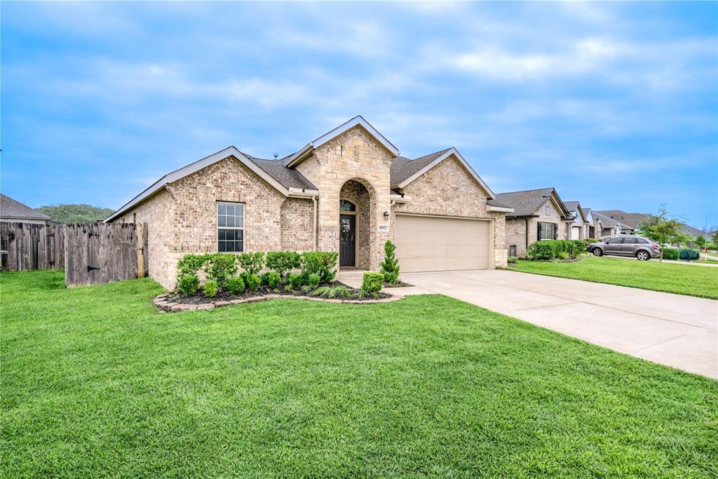 18907 Via Flora Drive, New Caney, TX 77357