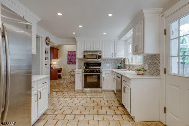 57 Woodland Rd, Millburn Twp., NJ 07078