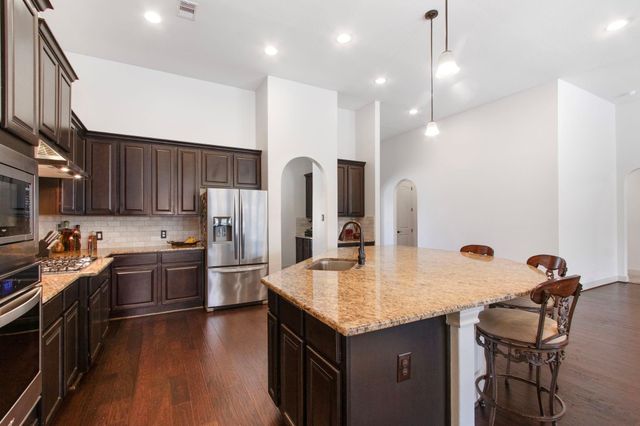 307 Council Oak Court, Magnolia, TX 77354