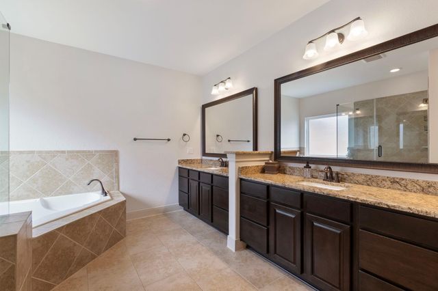 307 Council Oak Court, Magnolia, TX 77354