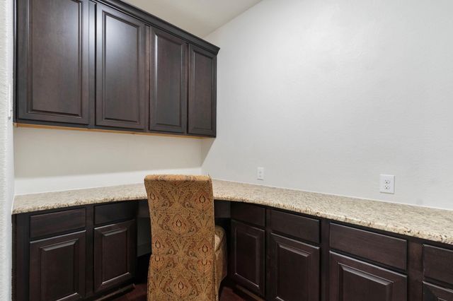 307 Council Oak Court, Magnolia, TX 77354