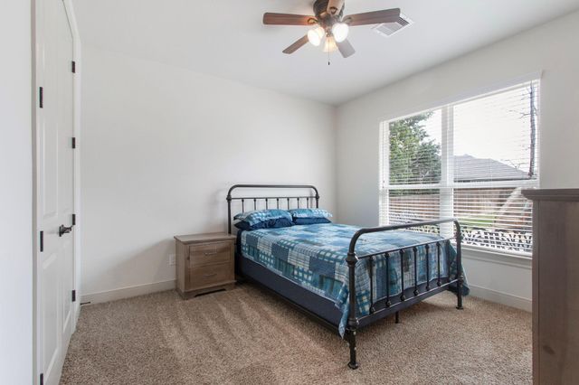 307 Council Oak Court, Magnolia, TX 77354