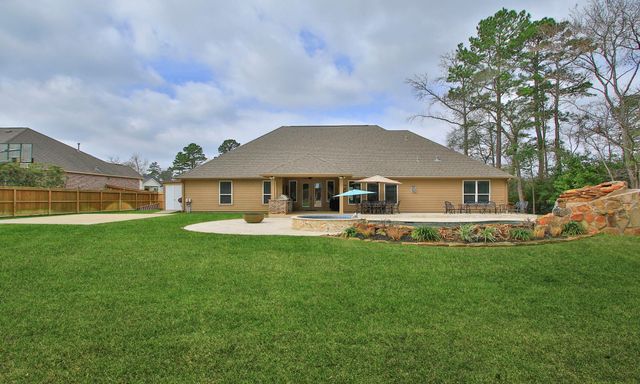 307 Council Oak Court, Magnolia, TX 77354