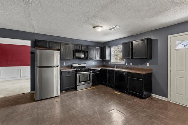 1549 Gunstock Court, Hampton, GA 30228