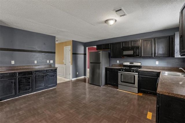 1549 Gunstock Court, Hampton, GA 30228