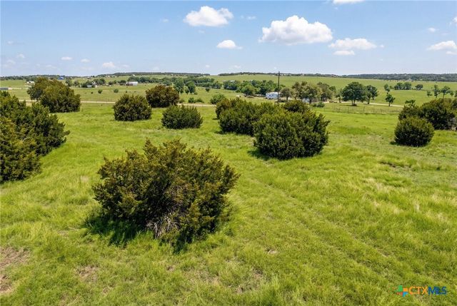 562 County Road 154, Georgetown, TX 78626