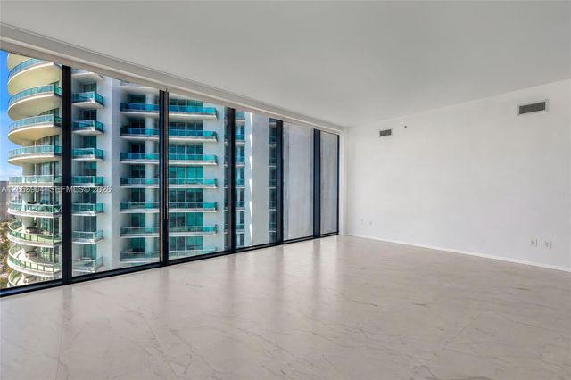 1000 Biscayne Boulevard 3901, Miami, FL 33132