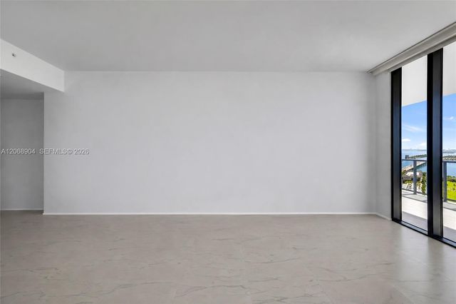1000 Biscayne Boulevard 3901, Miami, FL 33132