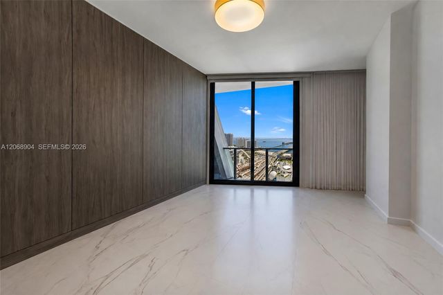 1000 Biscayne Boulevard 3901, Miami, FL 33132