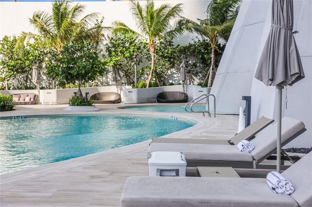 1000 Biscayne Boulevard 3901, Miami, FL 33132